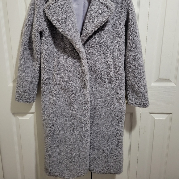 Abercrombie & Fitch Teddy Coat - Picture 2 of 4
